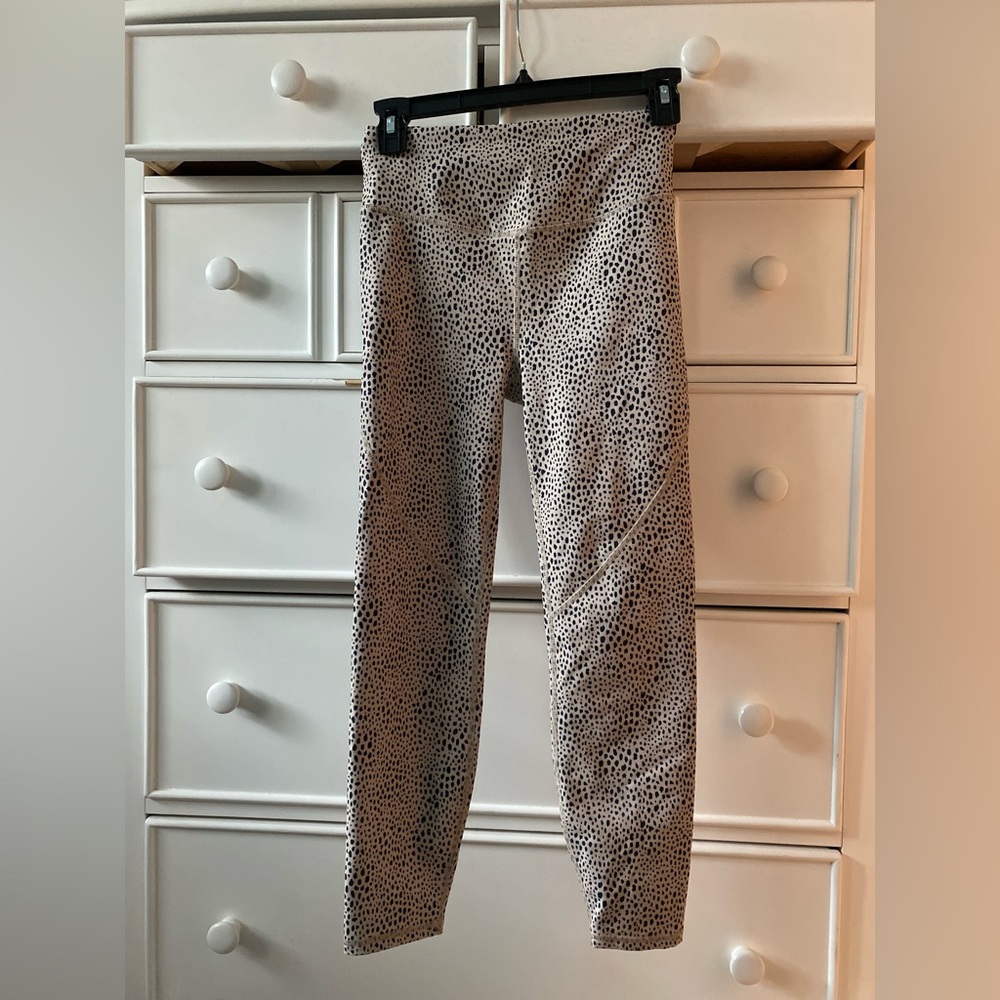 Cheetah print leggings